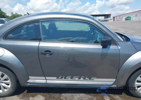 2013 Volkswagen Beetle 2.5L Entry из США, поврежденный, VIN 3VWFP7AT9DM662473